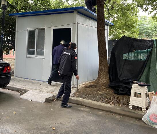 馨康苑社區(qū)：?？翟沸^(qū)違規(guī)搭建拆除