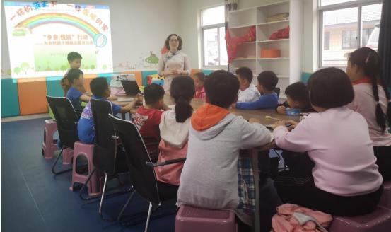 “鄉(xiāng)音.悅讀”行動 南京市教師志愿者聯盟成員孔姍姍 走進江寧區(qū)祿口街道埂方社區(qū)————“為鄉(xiāng)村孩子領讀”