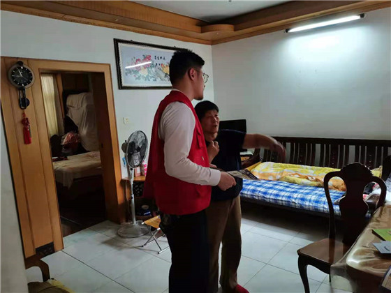 堯安新村社區(qū)開(kāi)展夏季入戶(hù)安全檢查工作