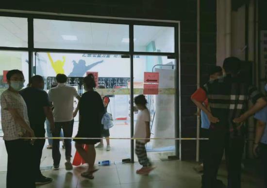 秣陵街道長山社區(qū)：團(tuán)結(jié)一心，奮戰(zhàn)疫情