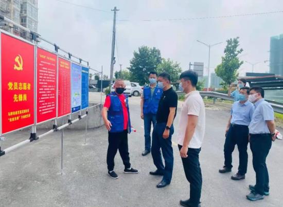 【英雄就在身邊】沒(méi)事沒(méi)事，我還能再走兩步！