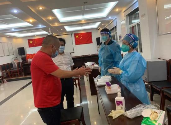 【英雄就在身邊】沒(méi)事沒(méi)事，我還能再走兩步！