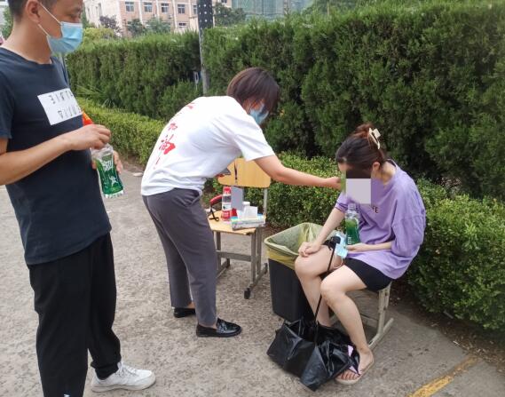 盛江社區(qū)|同心戰(zhàn)“疫”守初心 上門(mén)服務(wù)顯溫情