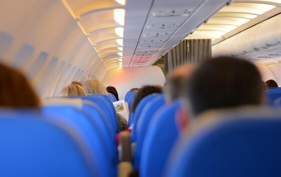 飛機上也能上網(wǎng)刷視頻了！中國電信推出天翼空中上網(wǎng)產(chǎn)品