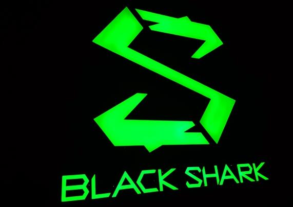 黑鯊被曝騰訊收購(gòu)后 有消息確認(rèn)：黑鯊5已備案、搭載驍龍8芯片