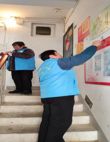 芝嘉迎新年 樓道換新顏