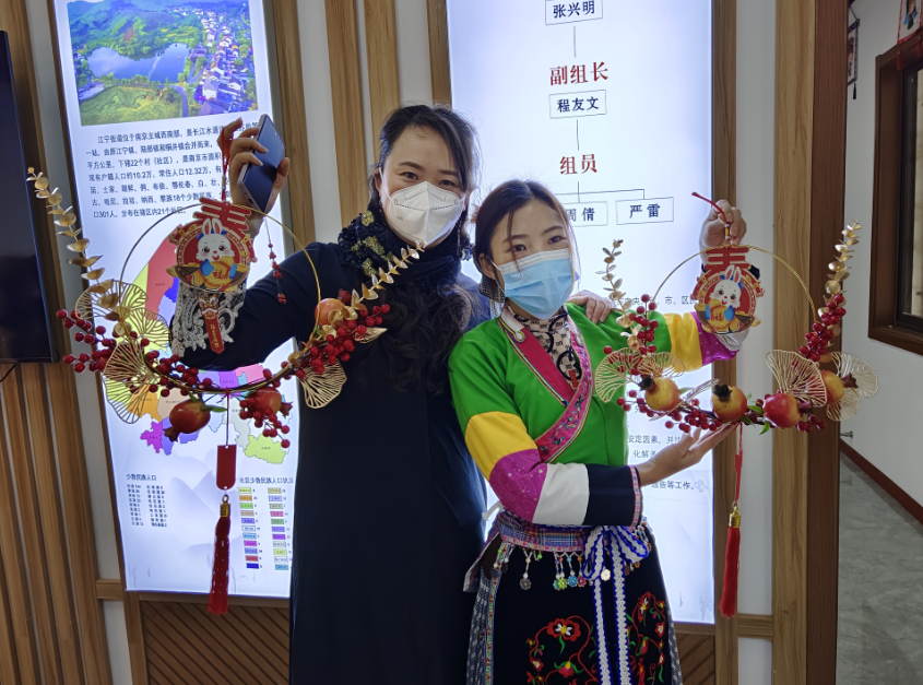 新銅社區(qū):瑞兔迎春事如意 民族團(tuán)結(jié)樂融融