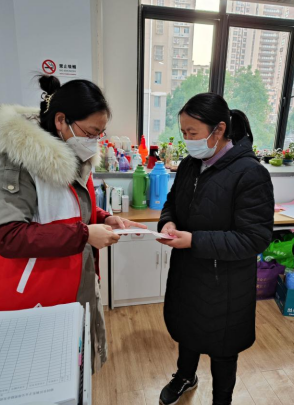 駱村社區(qū):春節(jié)送溫暖 博愛送萬家